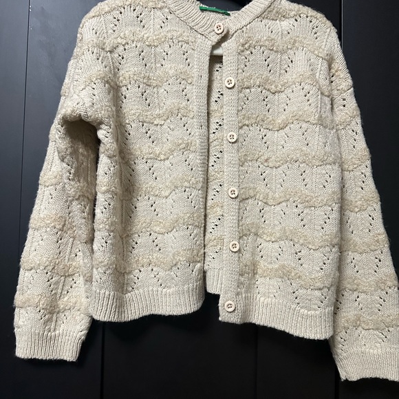 United Colors of Benetton Cream Knit Sweater - Picture 1 of 4